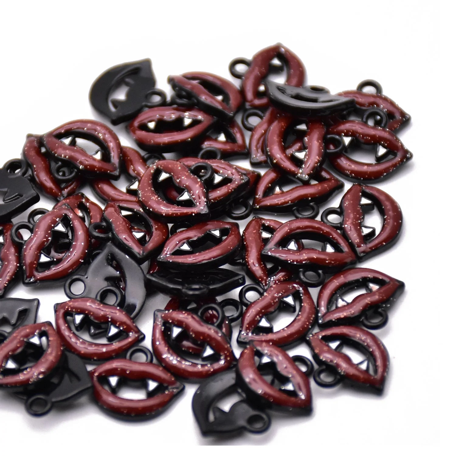 Color Enamel Vampire Lips Charms
