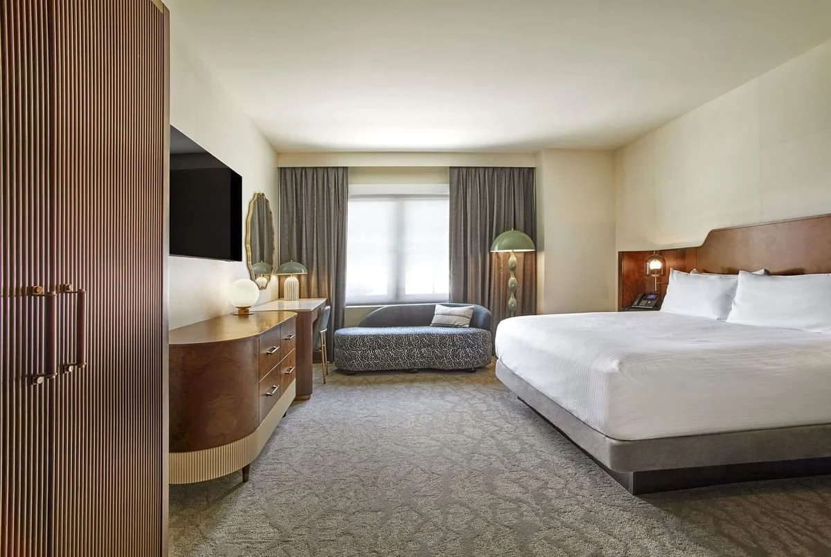 Majestic Lighting — Brookmere Hotel — Guestroom