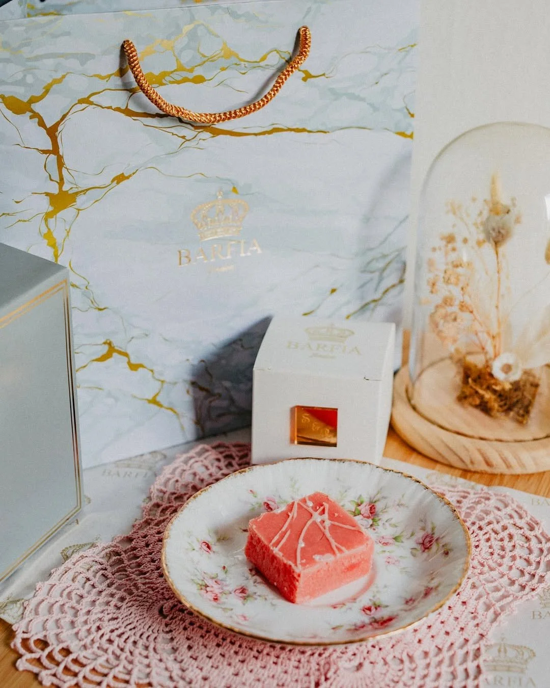 A little moment of sweetness ✨
Whether it&rsquo;s a gift or a personal treat, Barfia always adds a touch of luxury to your day 🍬

Pop by and pick your favourites &mdash; the perfect indulgence for any occasion 💖

📍Visit Barfia at Soho Central Plaz