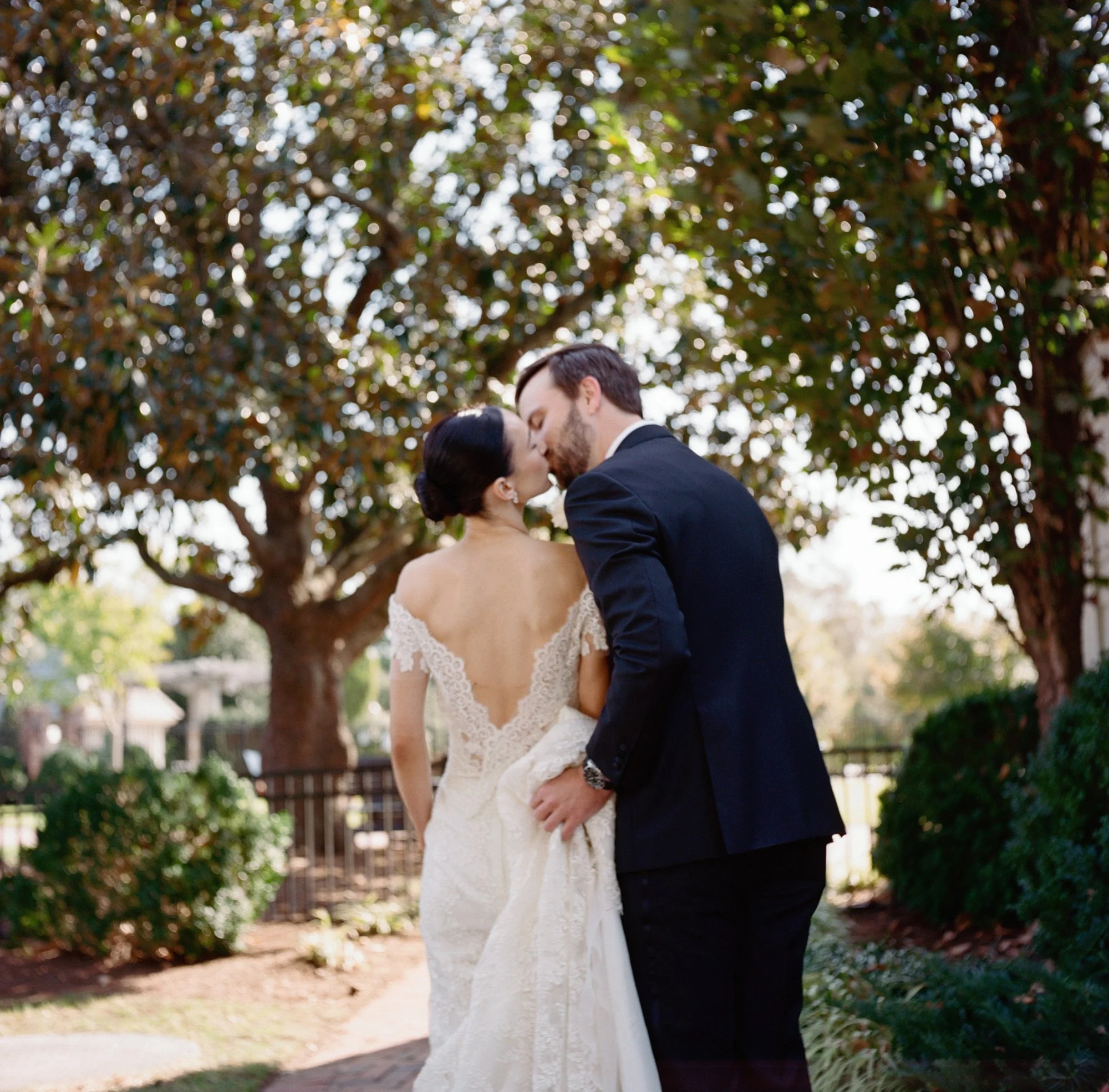 JillianAdamsPhotography_BelleMeadWedding_Alongside_ArielCameron.jpg (18).jpg