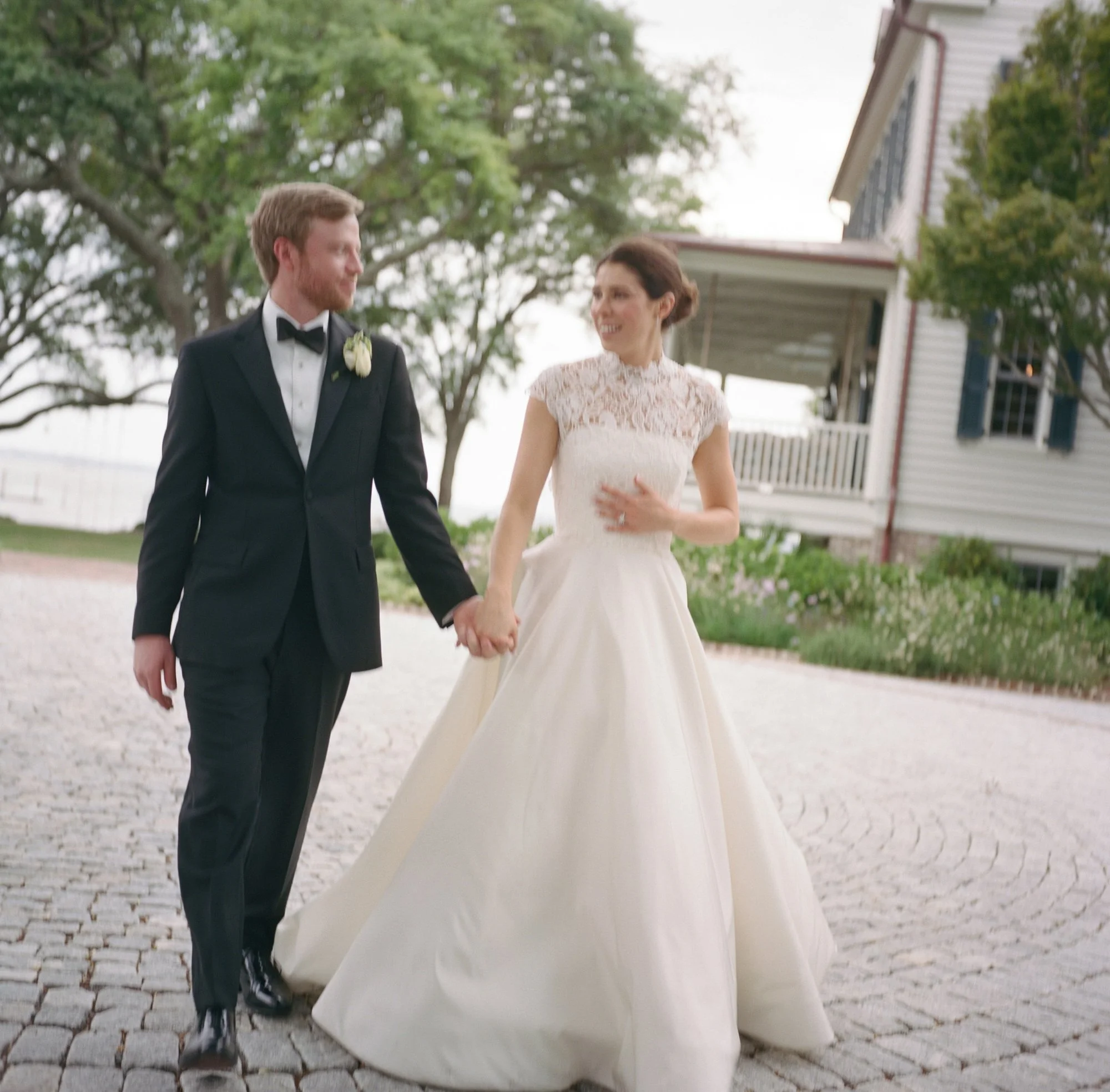 JillianAdamsPhotography_PostHouseInnWedding_Alongside_ArielCameron (39).jpg