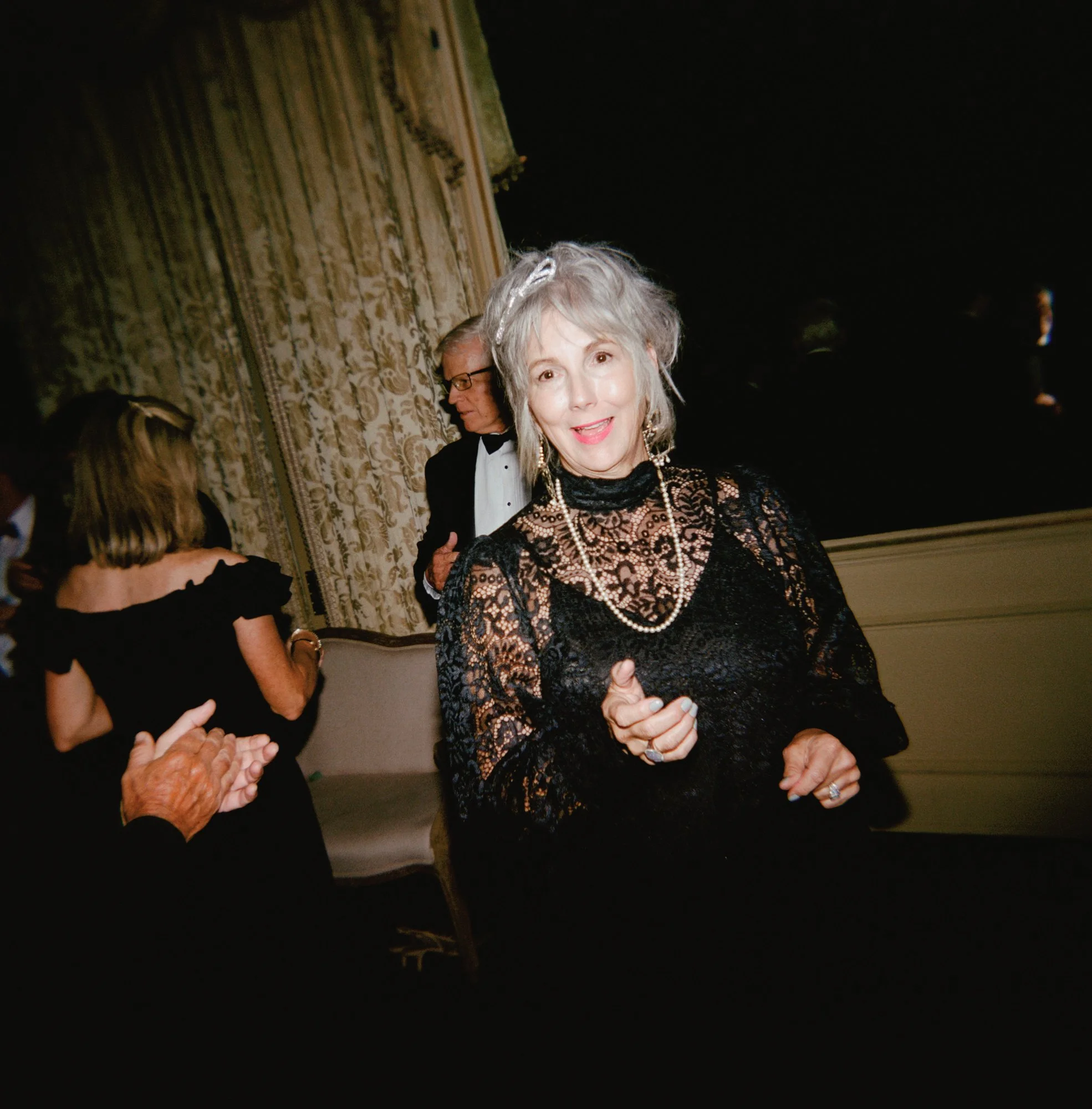 JillianAdamsPhotography_BelleMeadWedding_Alongside_ArielCameron.jpg (51).jpg