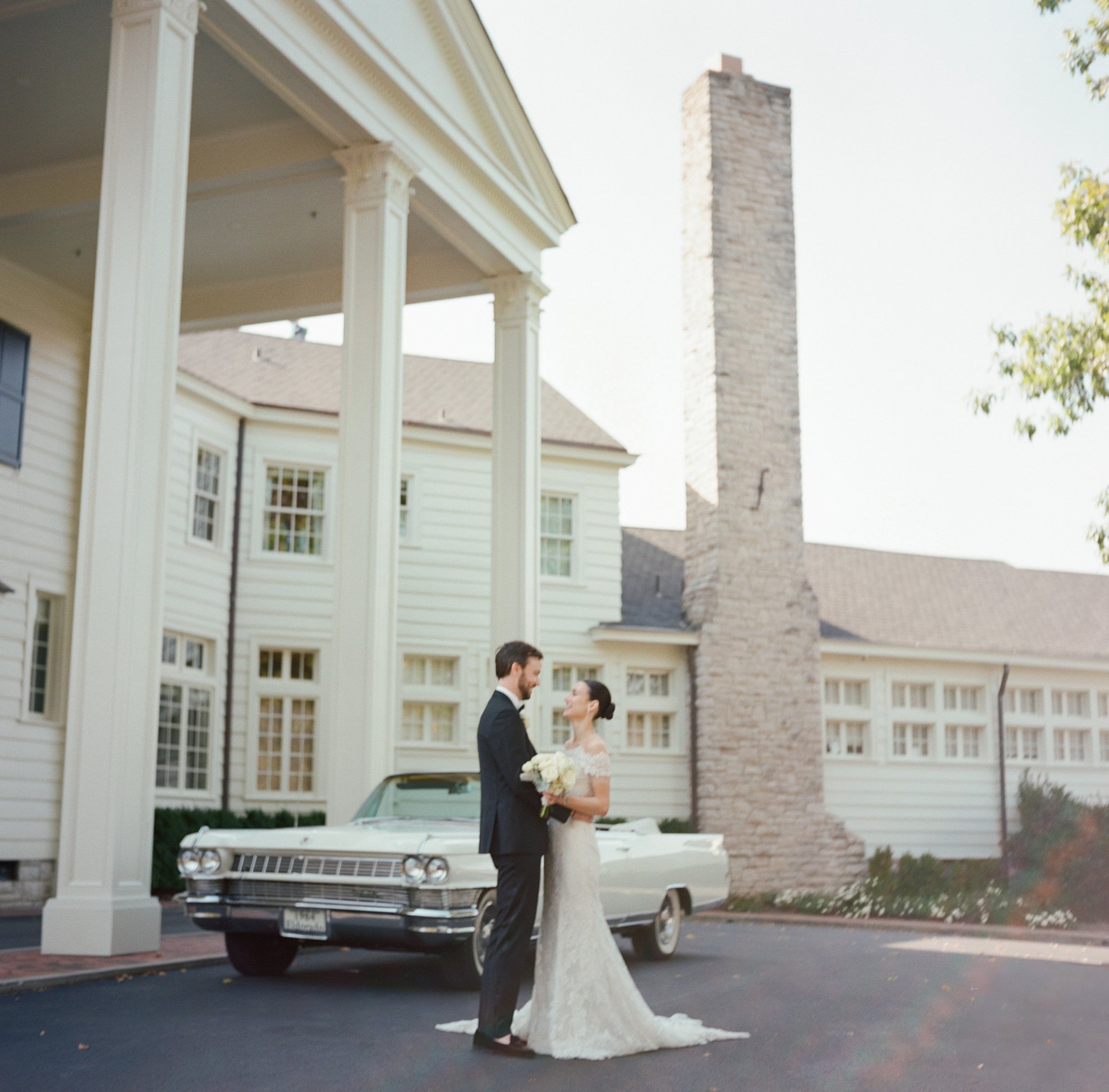 JillianAdamsPhotography_BelleMeadWedding_Alongside_ArielCameron.jpg (15).jpg