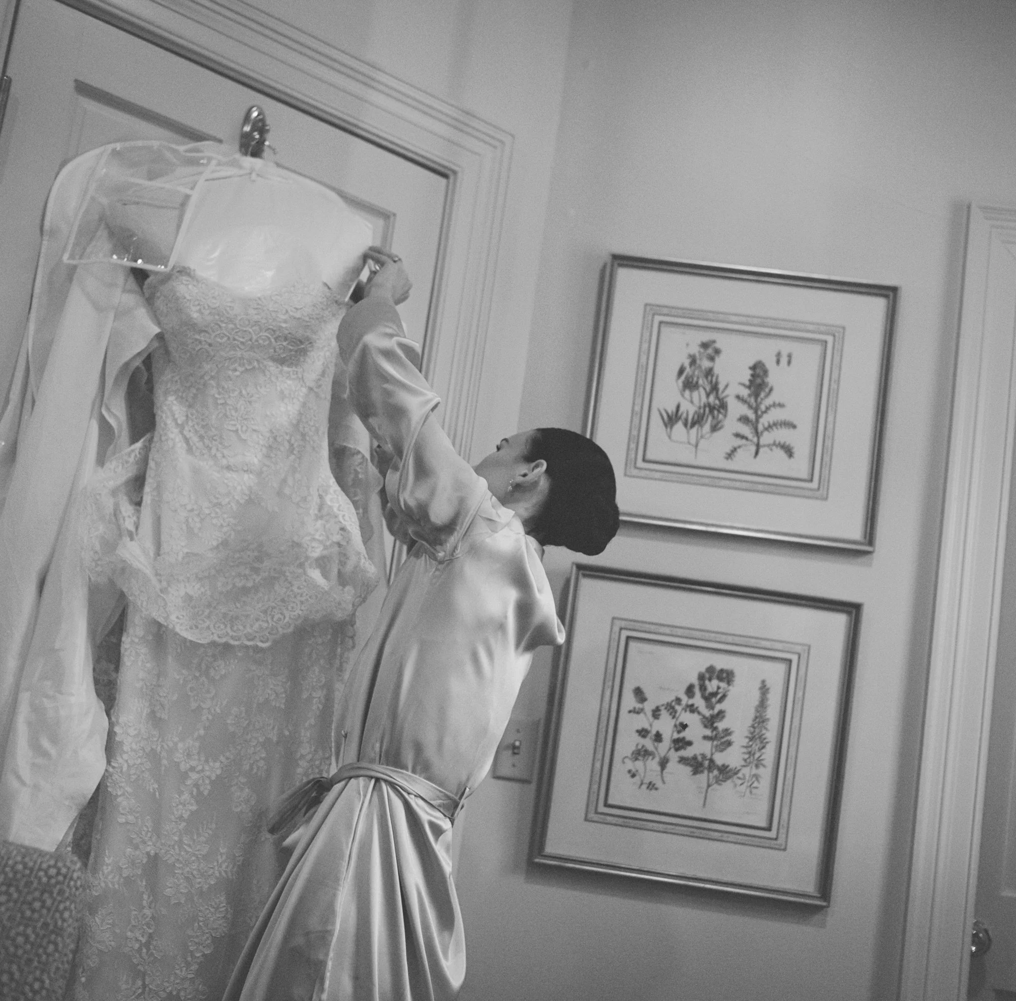 JillianAdamsPhotography_BelleMeadWedding_Alongside_ArielCameron.jpg (5).jpg