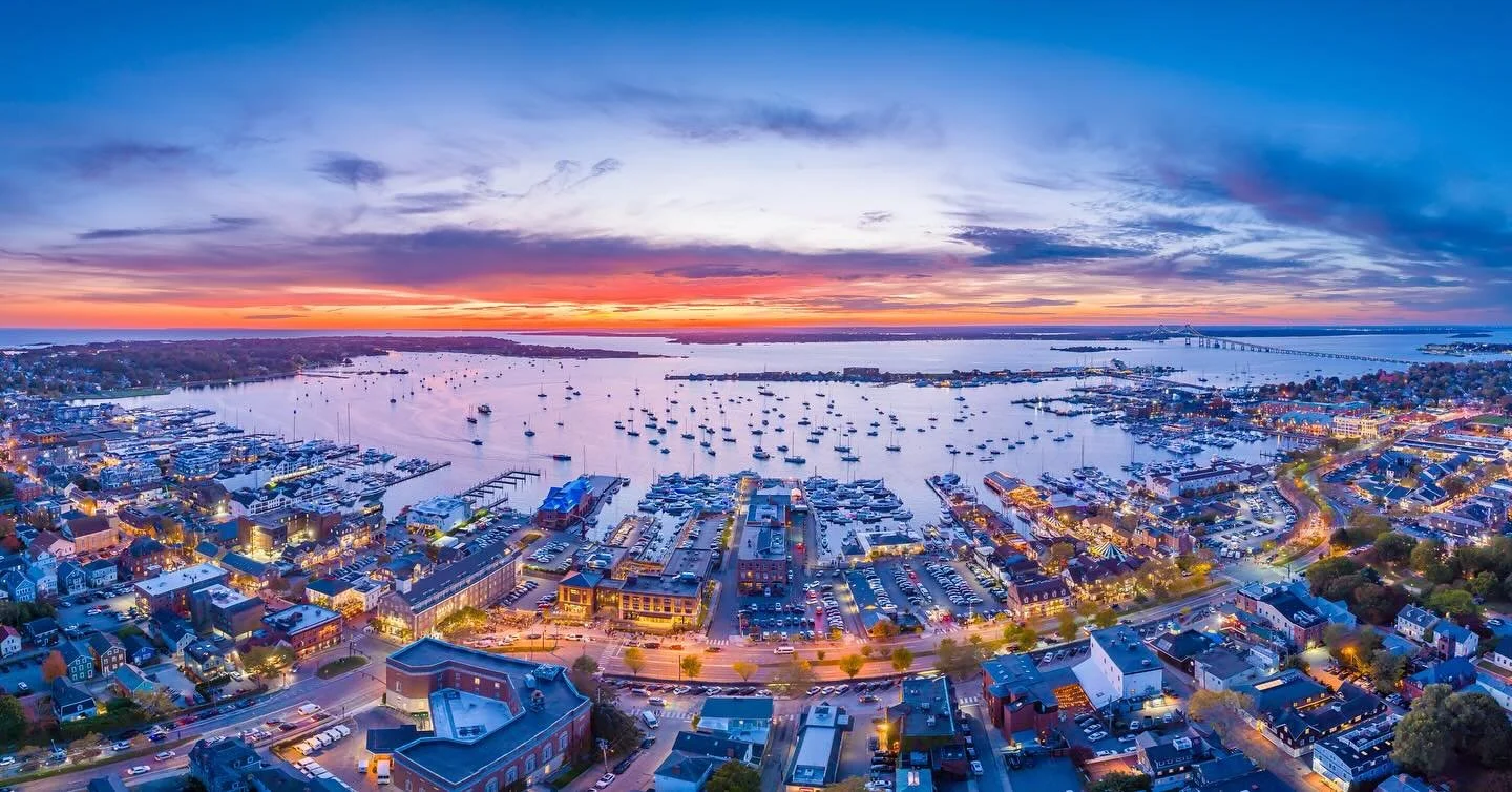 Last night of the season with my clever girl.✨
&bull;
&bull;
#NewportRI #CoastalPhotography #GoldenHourGlow #NewportHarbor #OceanLight #EastCoastVibes #VisualStoryTelling #DroneAesthetic #CoastalNarrative #HarborLights