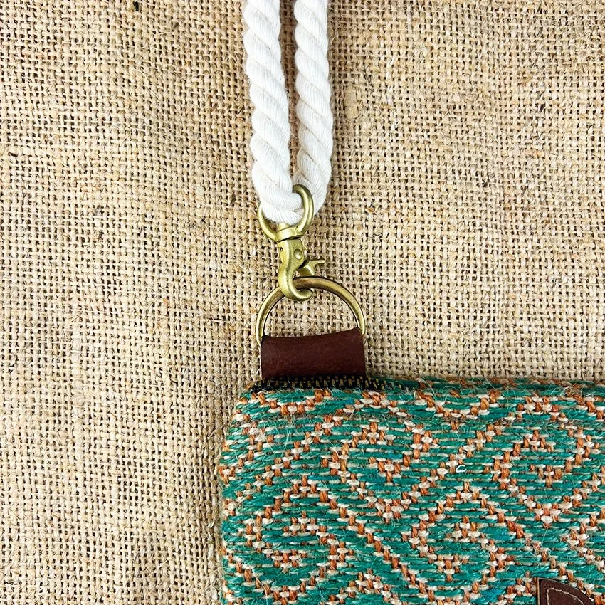 green ornage jute clip.jpg