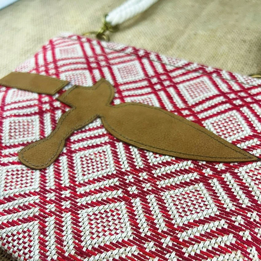 red white jute clip.jpg