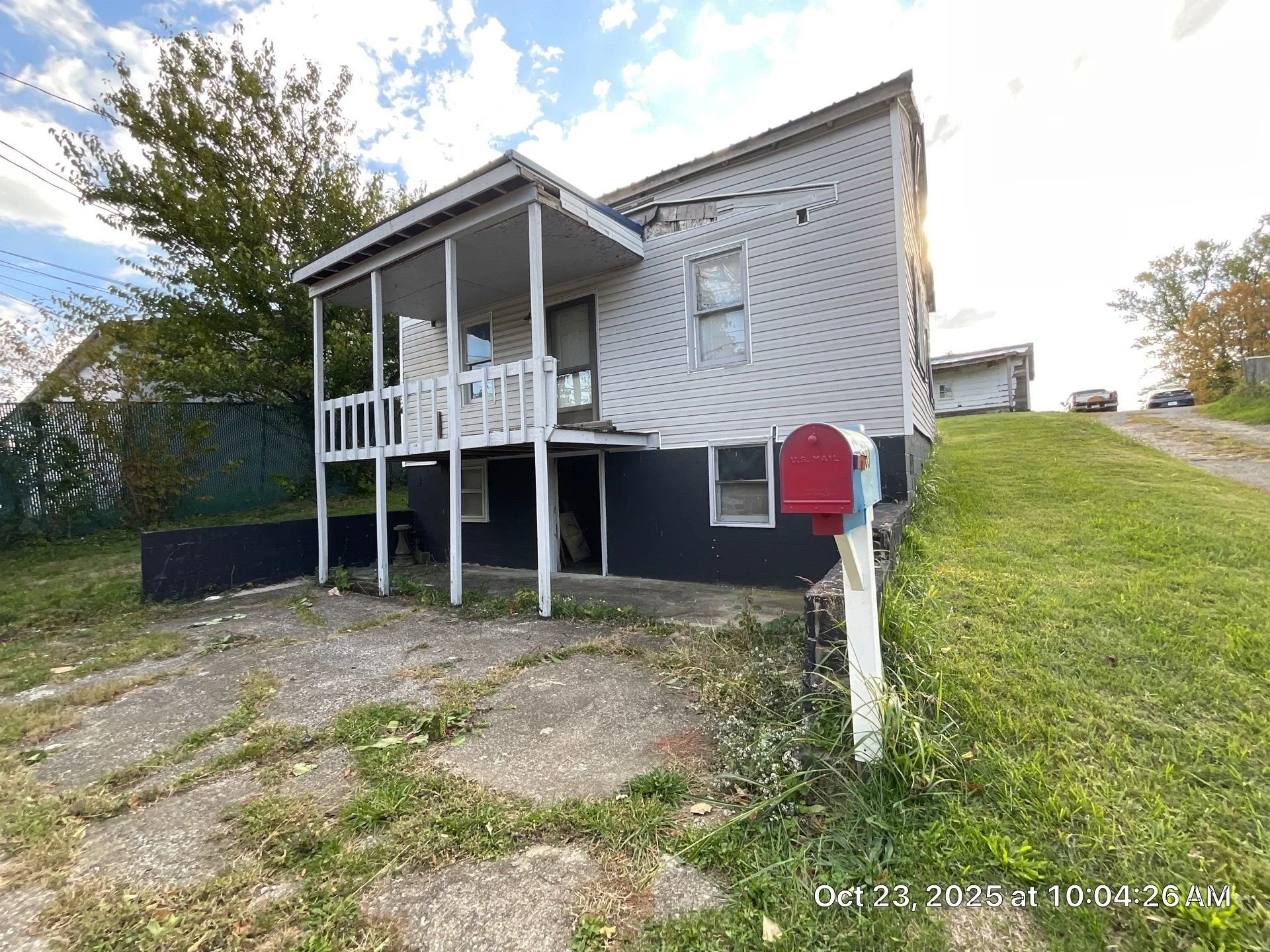 525 North Hill Street and 533 North Hill Street (2 houses)