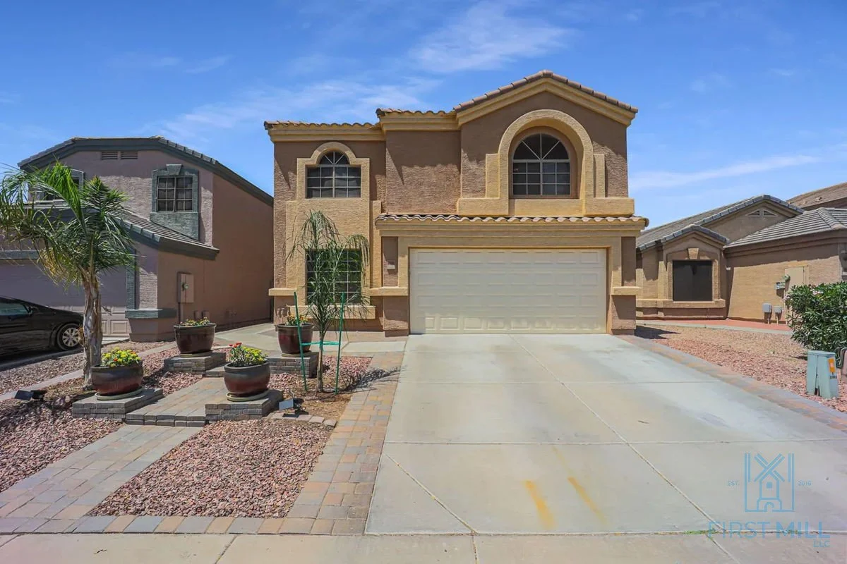 24086 W Antelope Trail