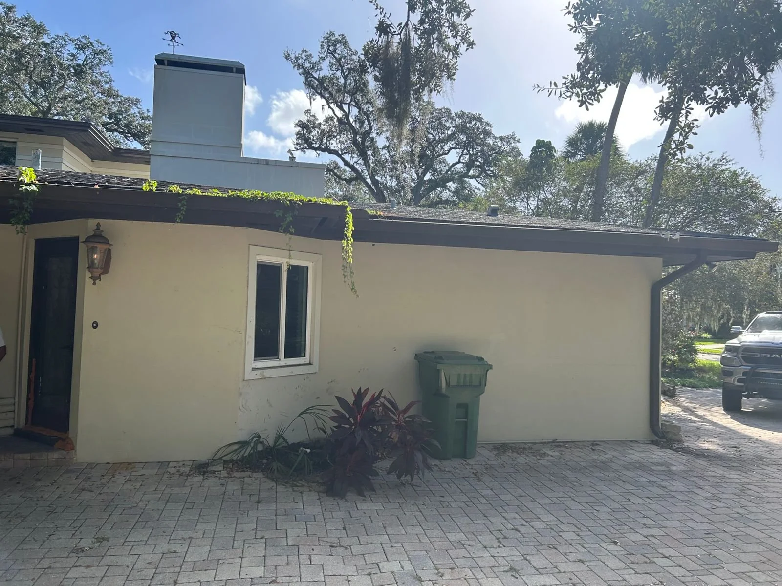 WhatsApp Image 2025-10-03 at 11.44.48_9a1b064a.jpg