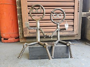 large finger man.jpg