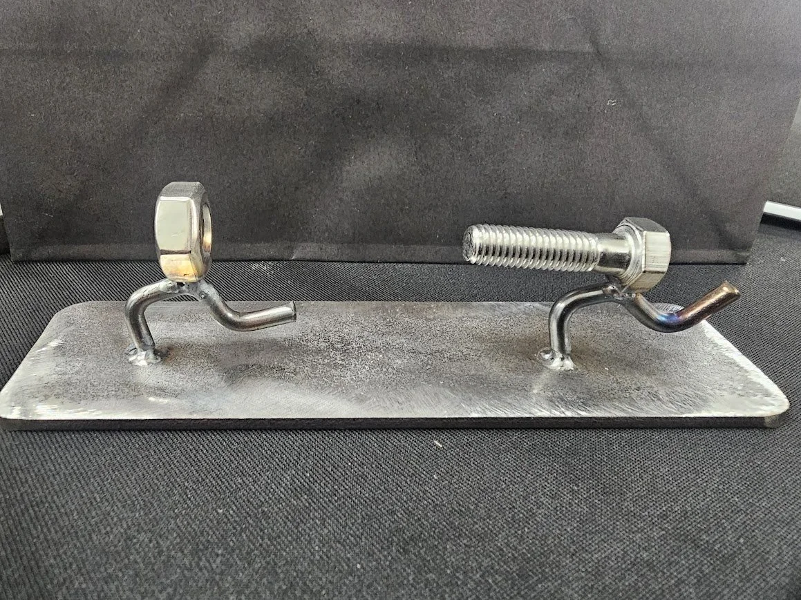 bolt chasing nut mini sculpture, funny couples figurine