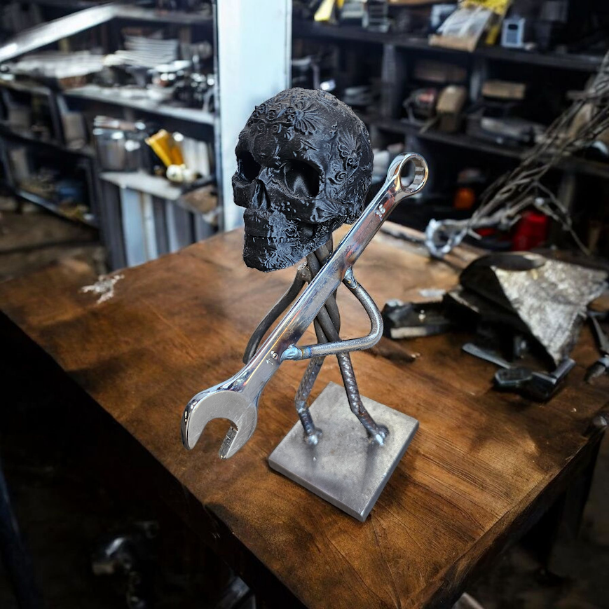 Midi skull men metal scuplture