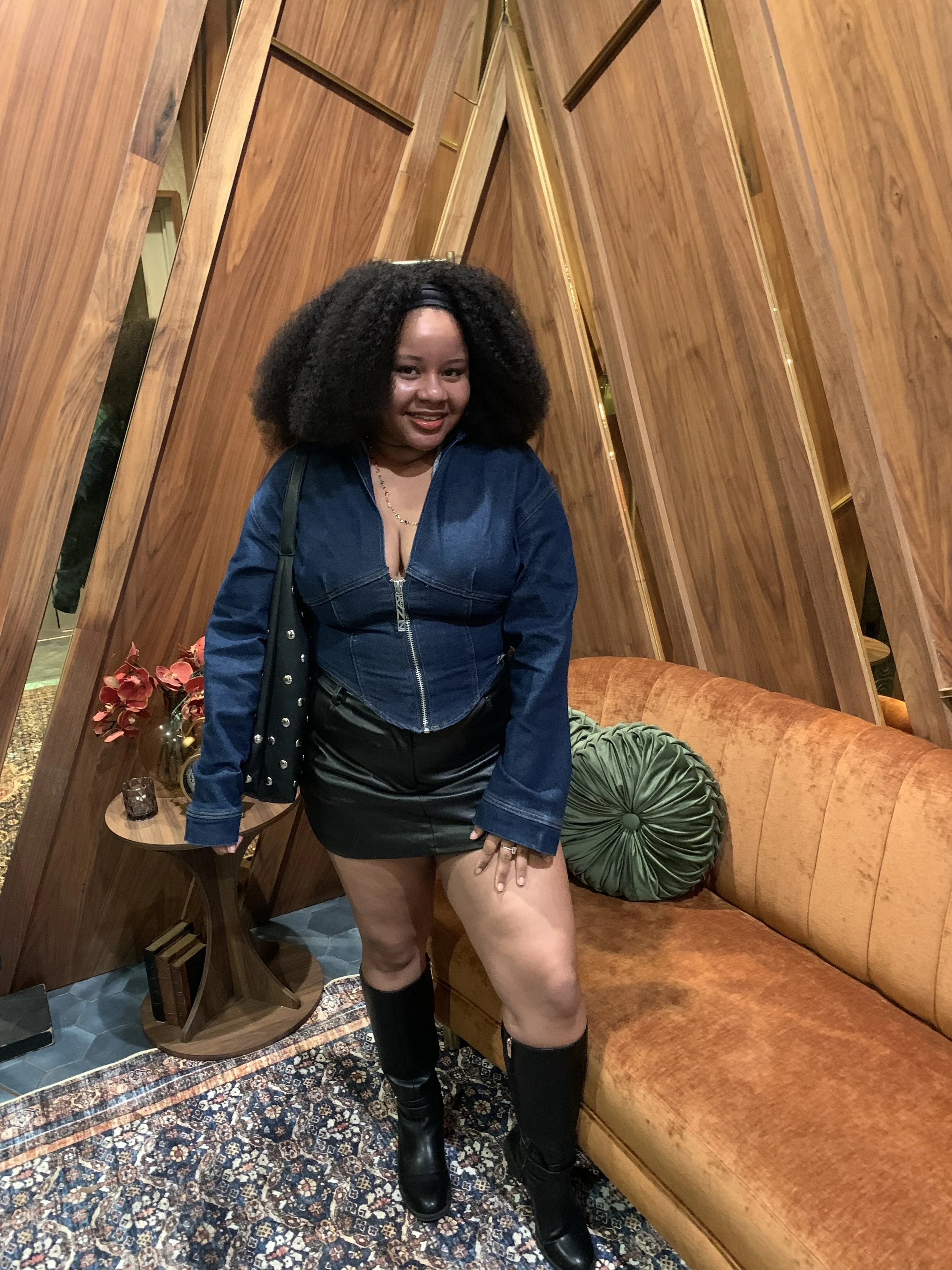 Steal My Crawl: Candice Jeanpierre
