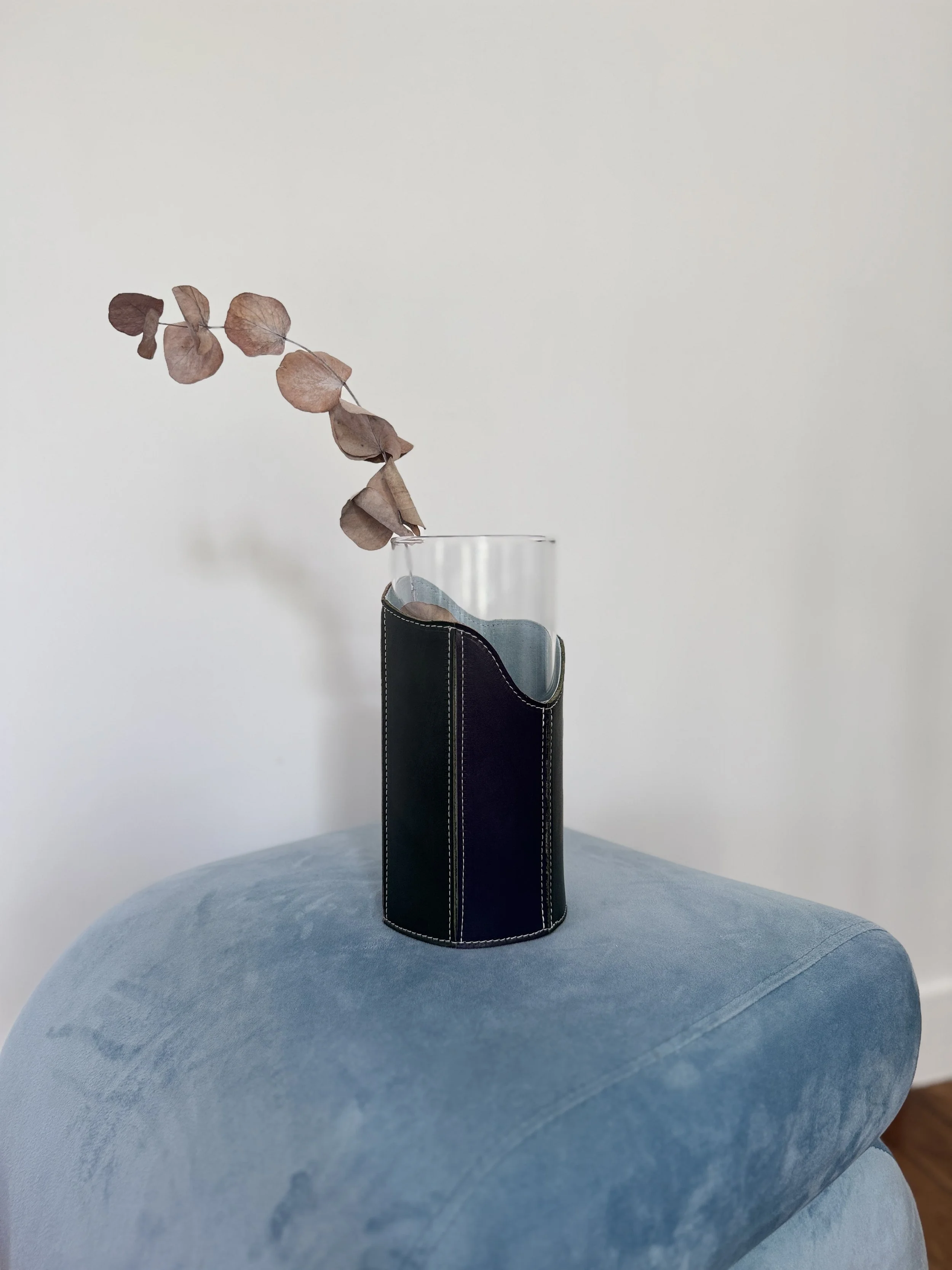 VASE 03 - CUIR