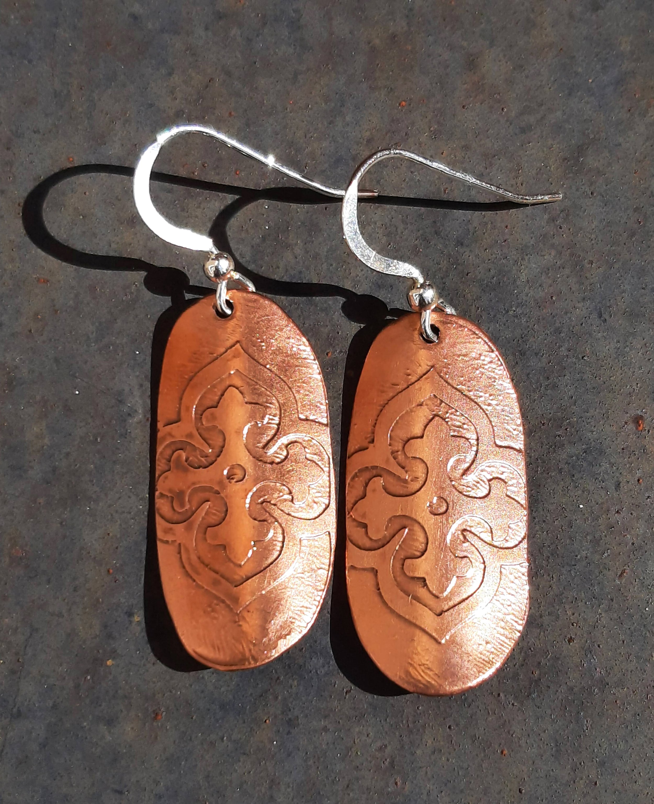 E Medieval Tile Flower Cross.jpg