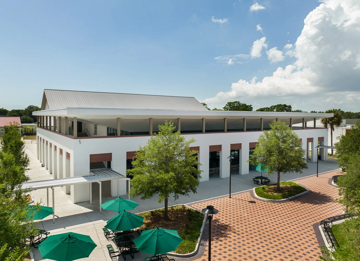 11_RoweArchitects_StPeteHighSchool_BuildingTwoExterior.jpg
