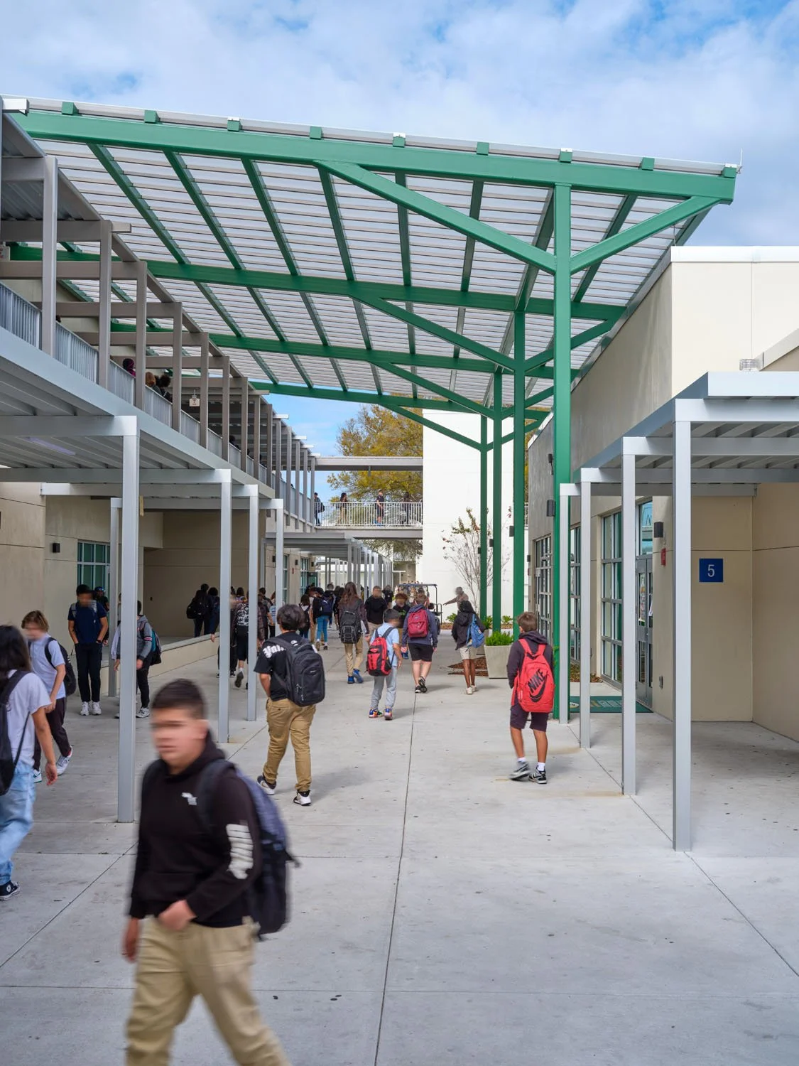 9_RoweArchitects_TyroneMiddle_Hall.jpg