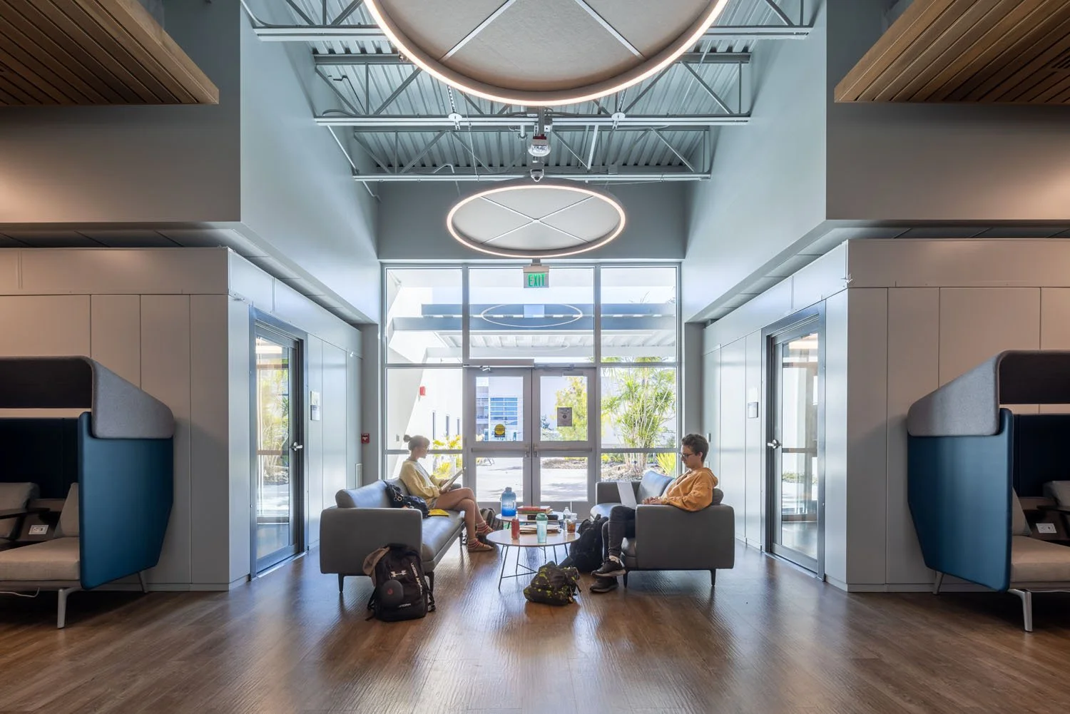 3_RoweArchitects_StateCollegeofFlorida_Lobby2.jpg