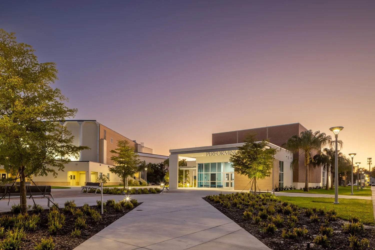 11_RoweArchitects_StateCollegeofFlorida_Exterior4.jpg