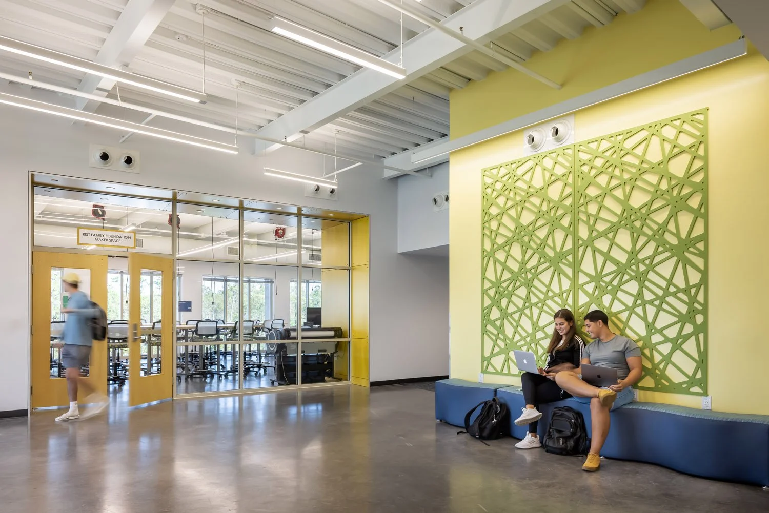5_RoweArchitects_FGCU_LucasHall.jpg