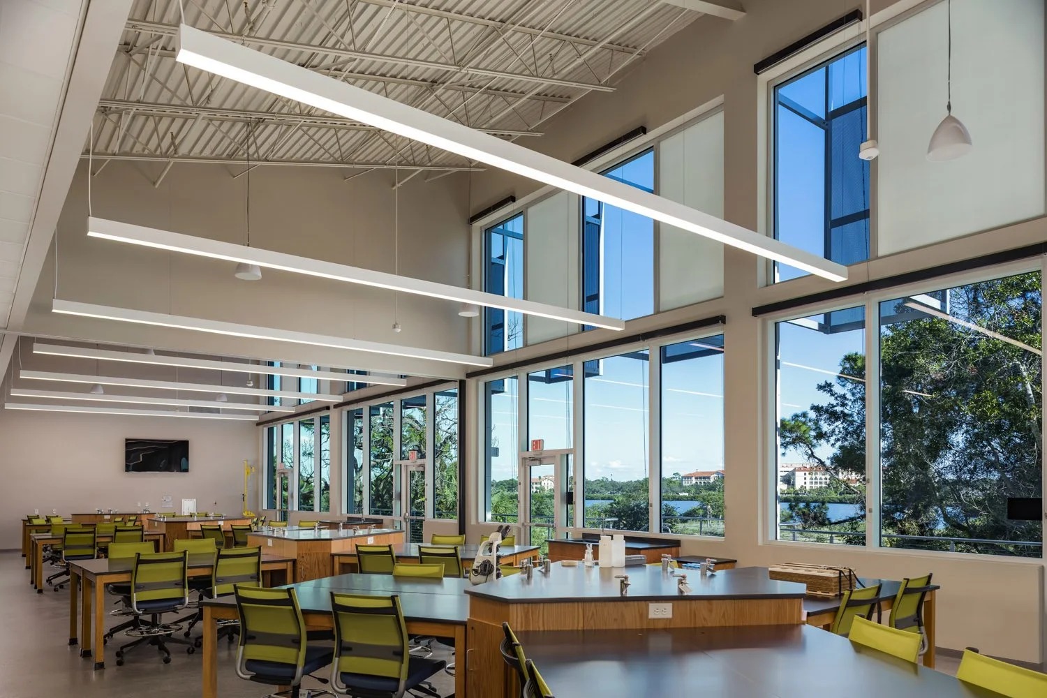 8_RoweArchitects_BayPinesSTEMCenter_Exterior.jpg