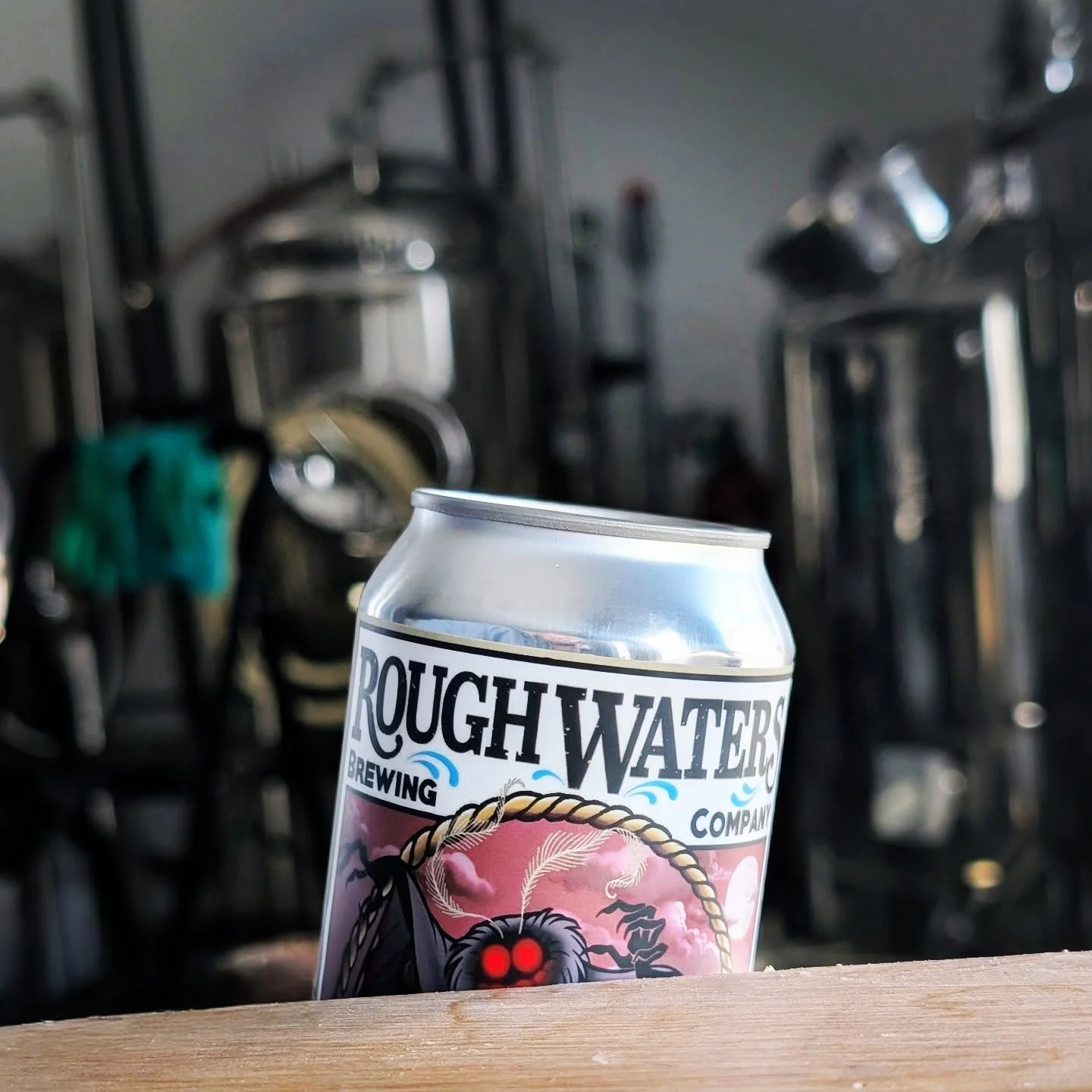 👀 Mothman&rsquo;s watching&hellip;
Make sure he sees your tag!
Post or story tags = entry to win a Mothman T-shirt!

👕 CONTEST ENDS TODAY 🍻