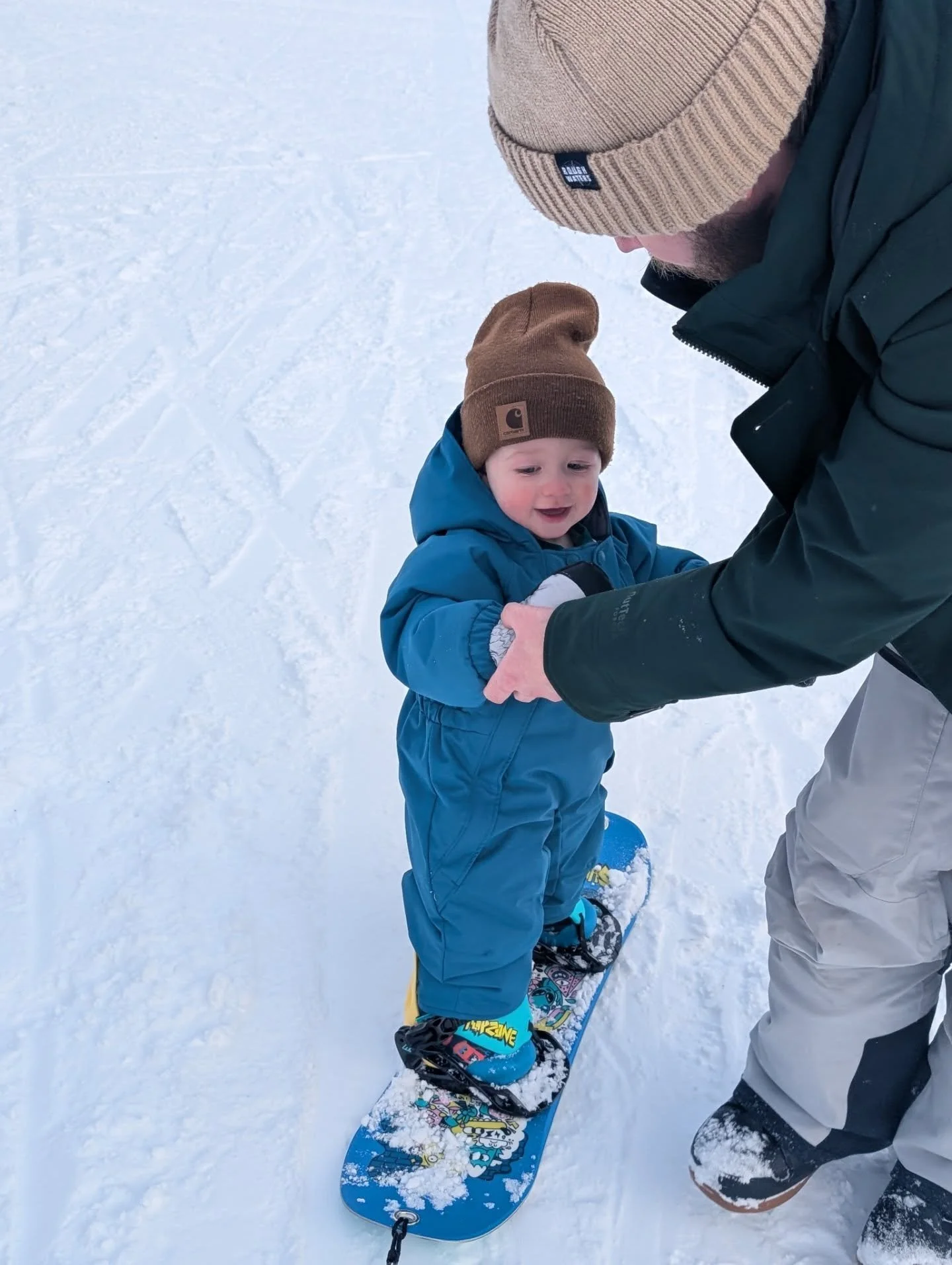 How lucky are we to have Marble Mountain right in our own backyard? 🏔️🍻

Whether you&rsquo;re teaching your little ones how to shred, crushing pow with the crew, or telling "tall tales" about how much air you got&mdash;the best way to end