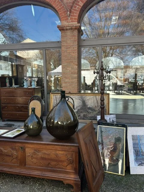 A sunday at the antique market in Nizza Monferrato