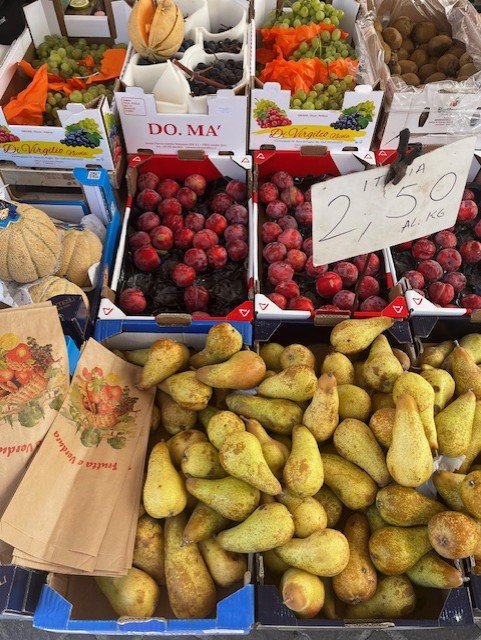 Weekly market at Acqui terme in Piemonte.