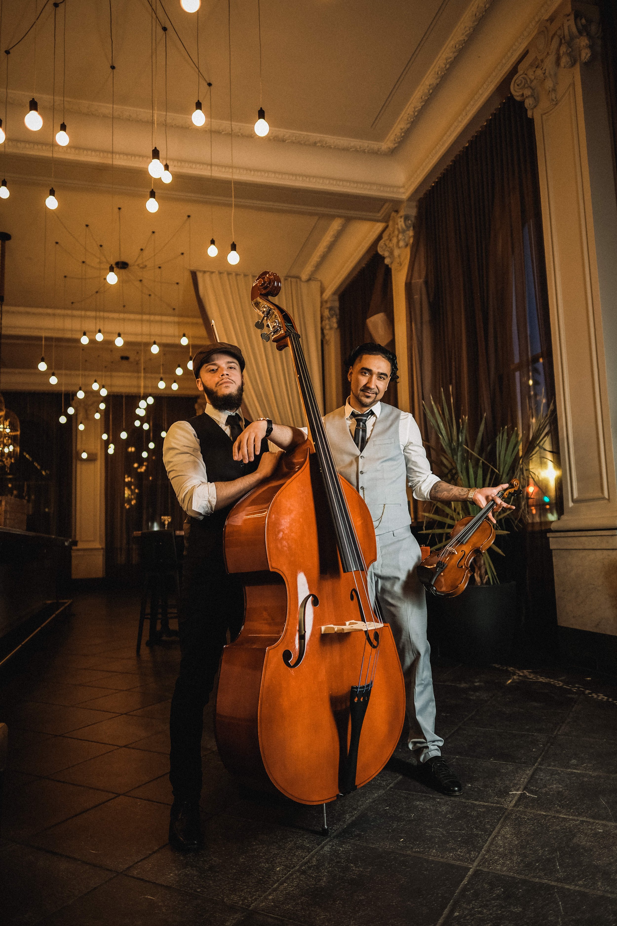 Videographer in Montreal capturing professional music videos, corporate videos, and live events. High-quality video production services in Montreal.