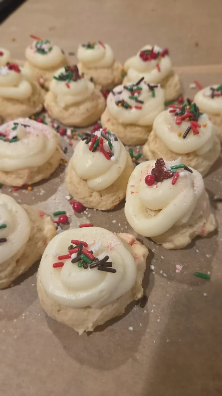 Peppermint Soft Top with Vanilla frosting box of 12