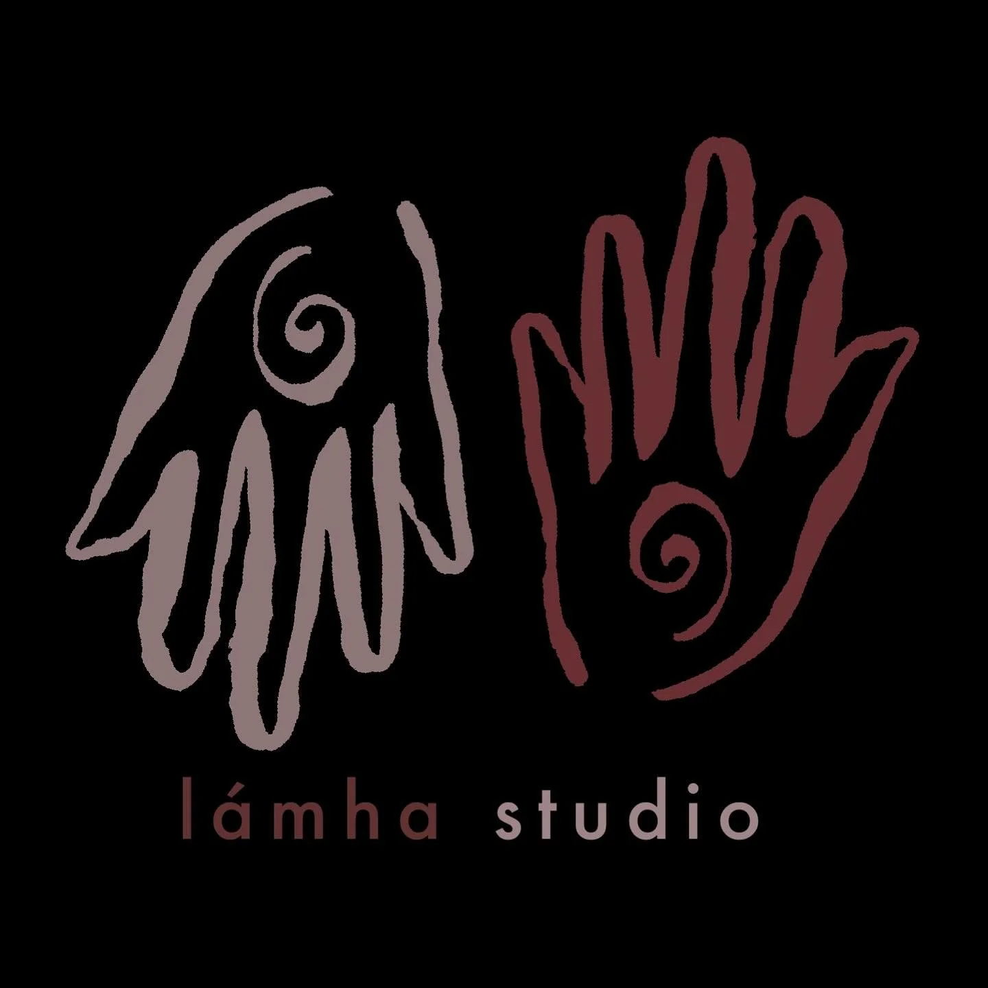 Hellooo everyone!!! 🌿✨
I have some super exciting news! I&rsquo;m launching my new name and logo called L&aacute;mha Studio!!!!

&ldquo;L&aacute;mha&rdquo; (law - va) meaning hands in Irish! 
I chose this name as my hands are truly my favourite tool