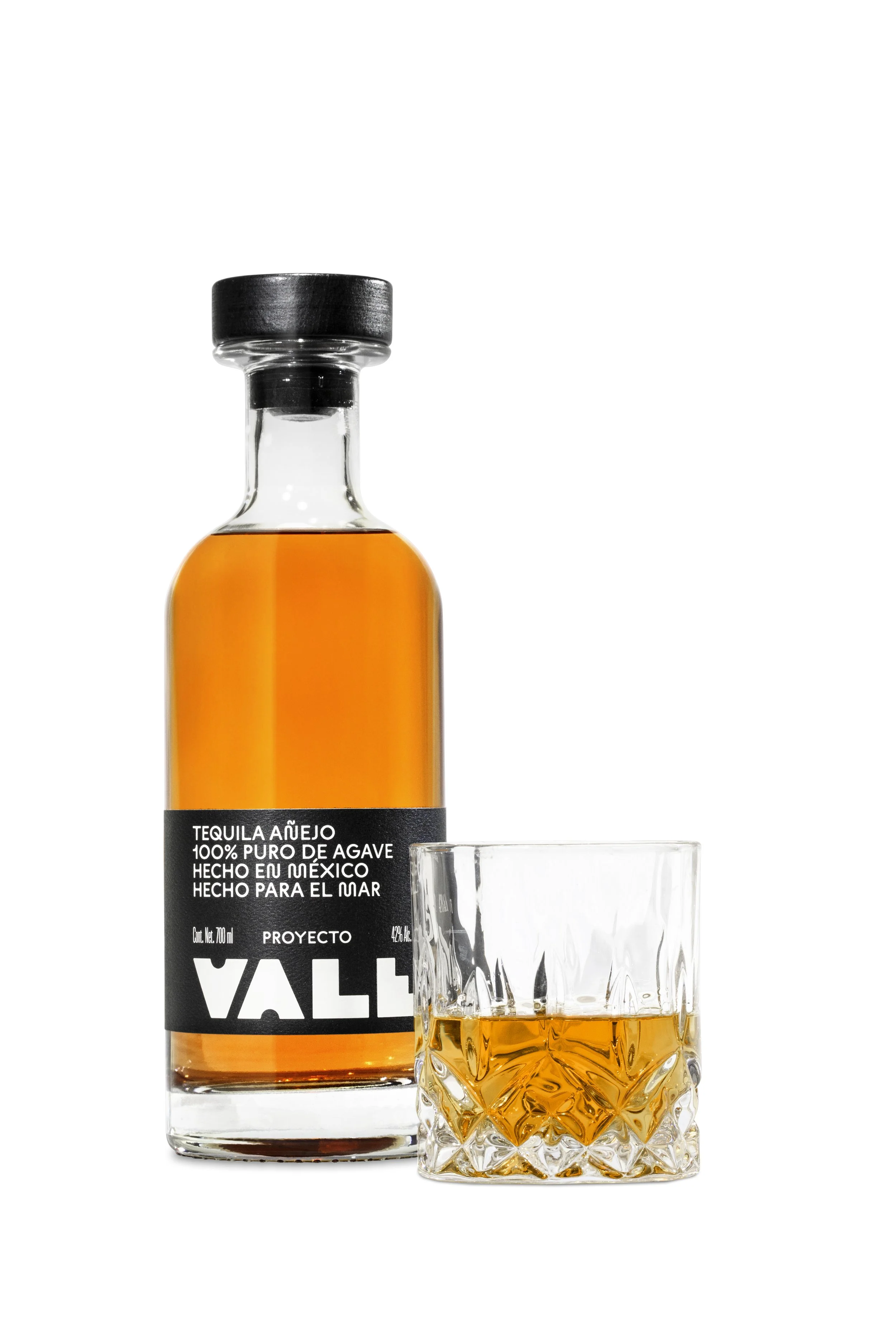 VALE_Anejo_Glass_DSC08834_v01.jpg