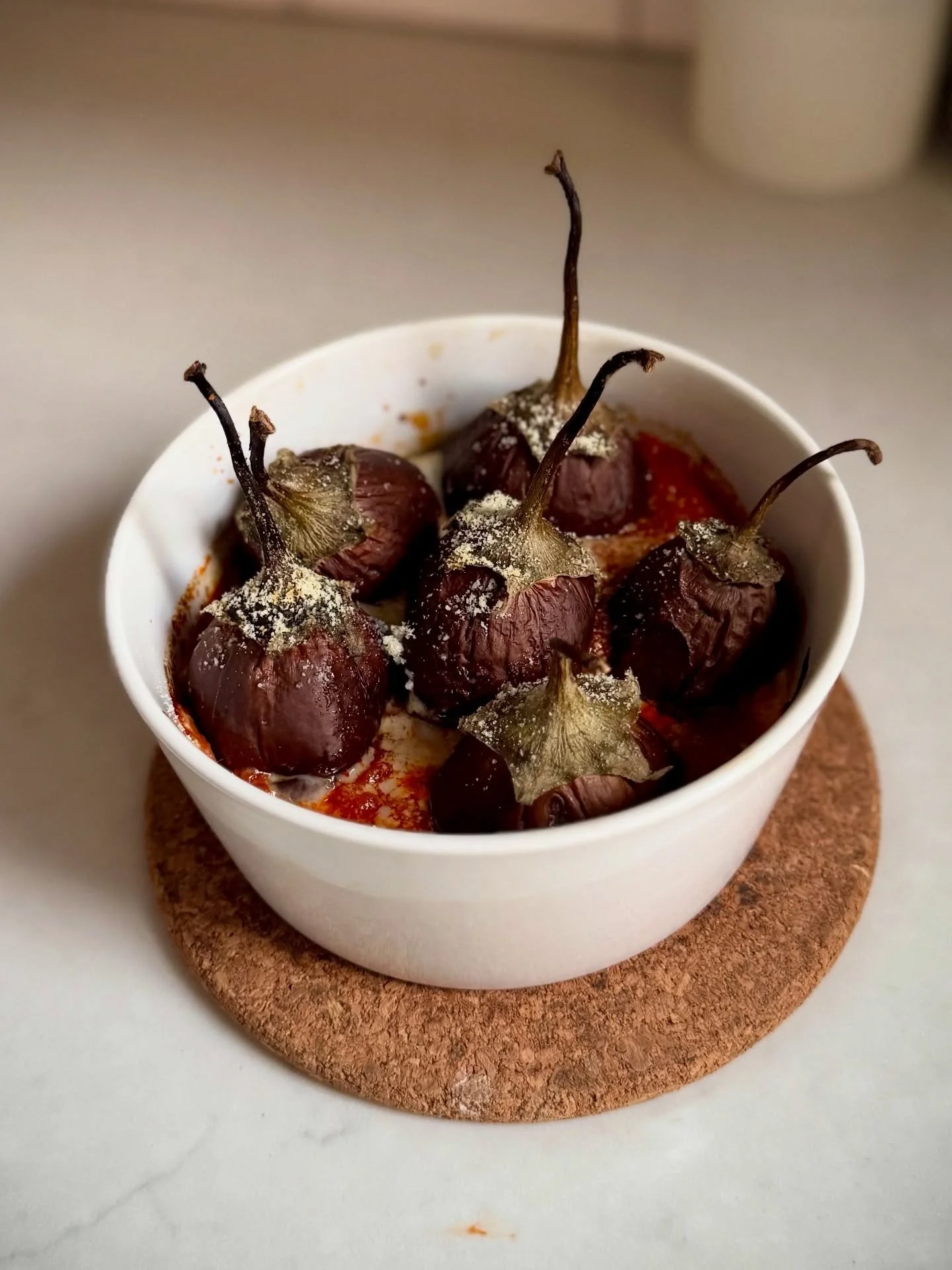 I&rsquo;ve been experimenting with 🍆 parm recipes lately. What do you think about this &ldquo;dinner party&rdquo; special? 
WEIGH IN. 
Drop a 🙌
Or a 👎