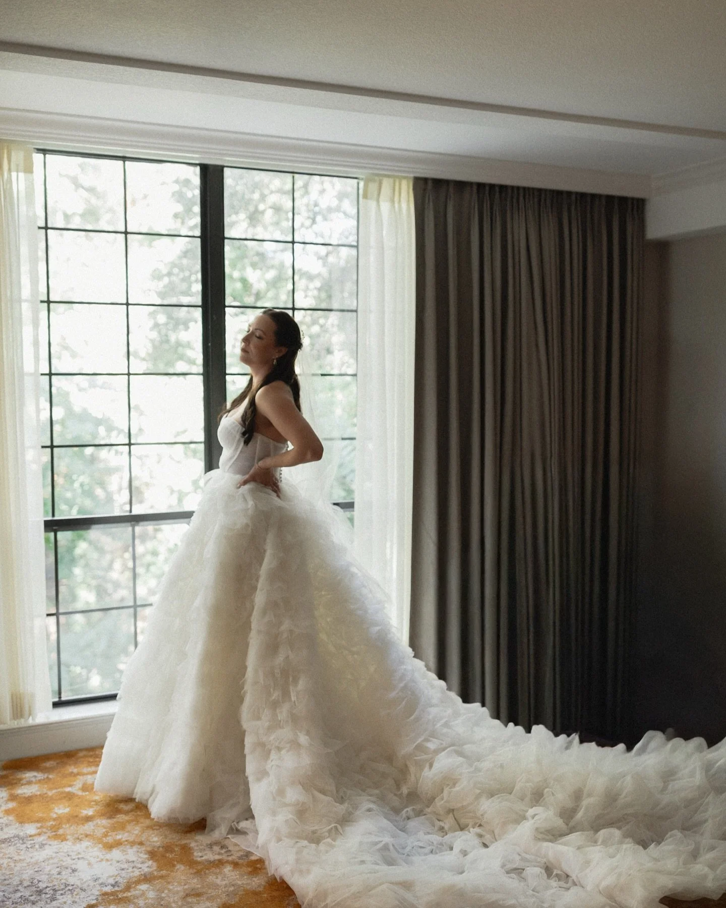 ✨A moment for the bride ✨ 

Ladies and gentlemen&hellip;.HER! 

#bride #bridals #bridalportraits #weddingphotographer #saratogaphotographer #californiaphotographer