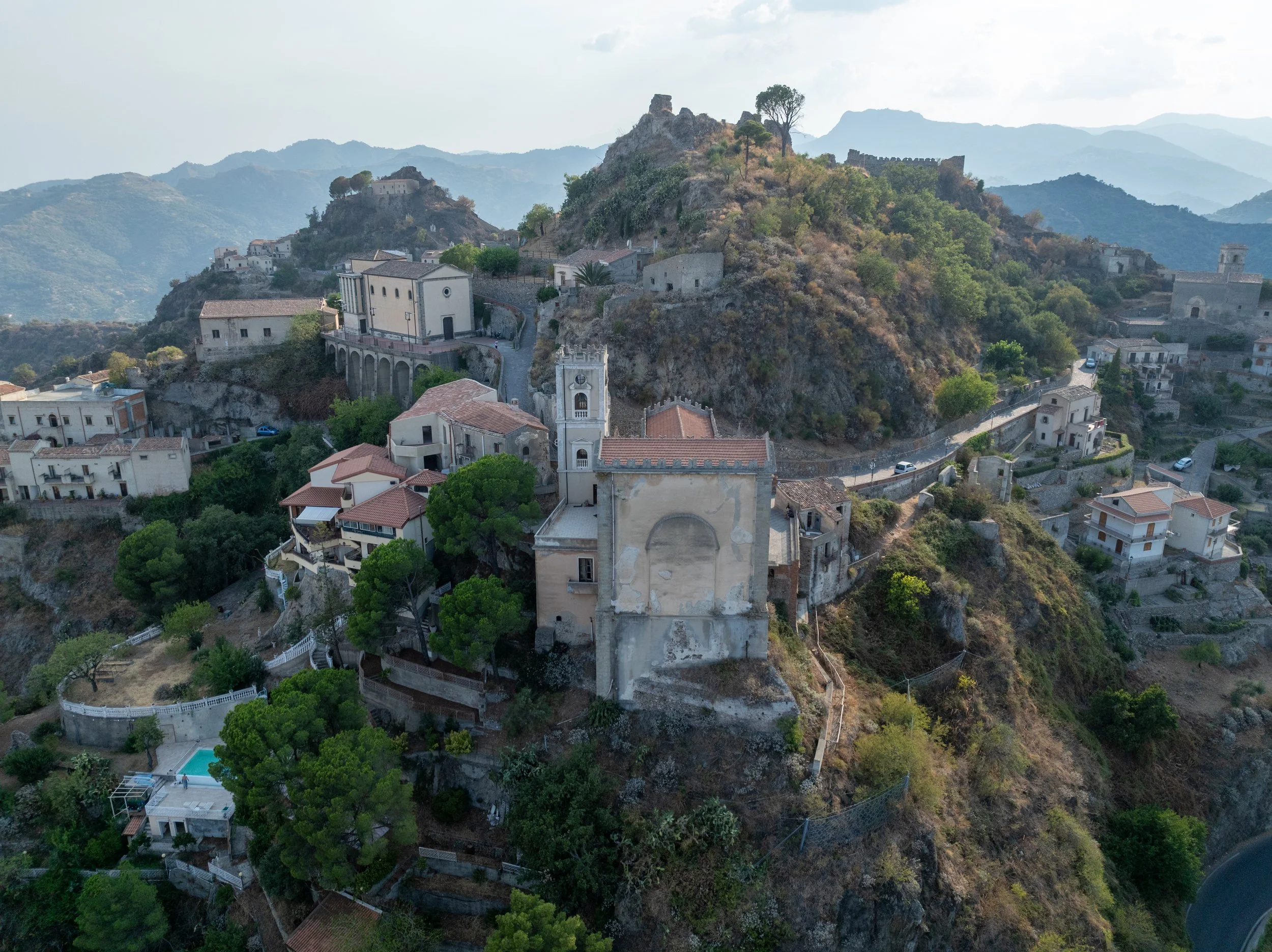 vecteezy_church-of-san-nicolo-savoca-sicily-italy_46572526.jpg