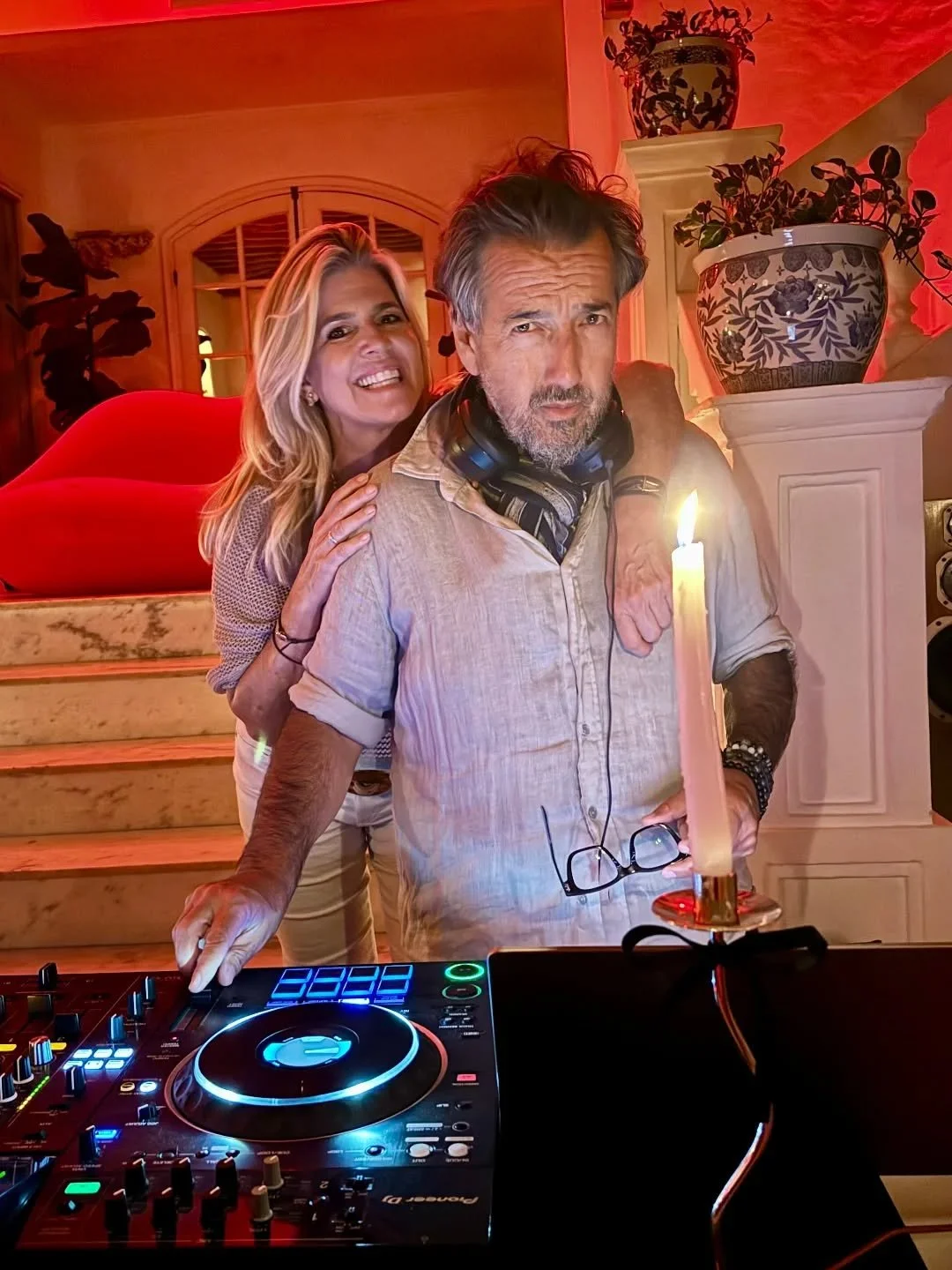 &ldquo;I&rsquo;m not going to dance. It&rsquo;s daytime 💃🏽,&rdquo; my bestie Carmen said. 

I felt the same way, but went anyway&hellip;

Have you ever almost stayed home&hellip; and felt something pulling you anyway?

Have you ever said yes to som