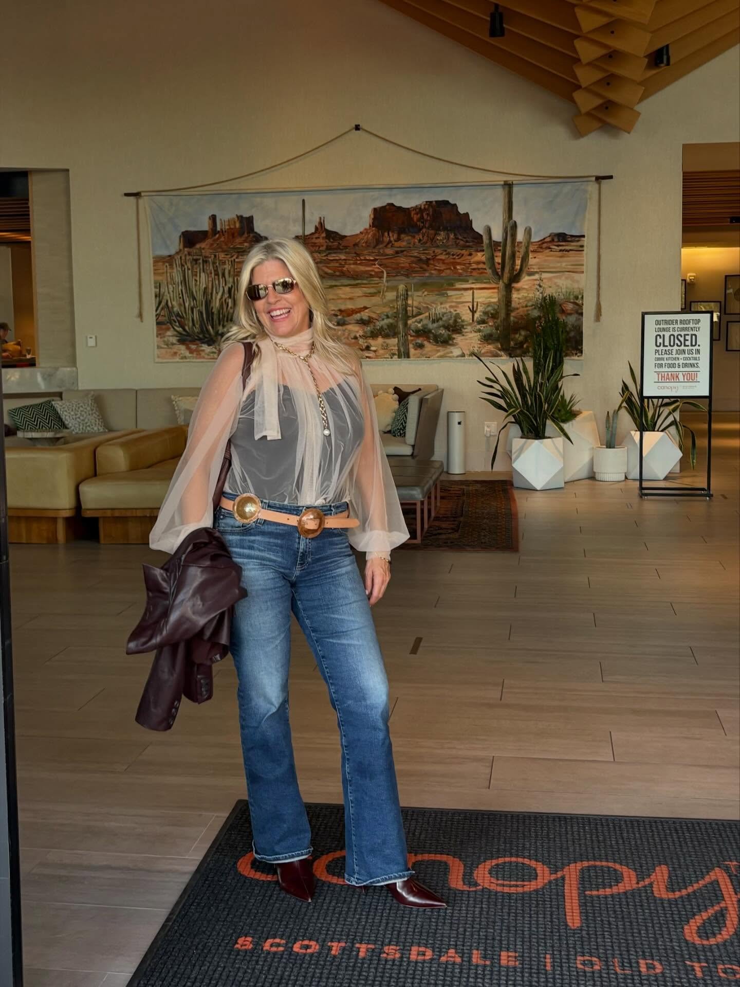 If you&rsquo;re losing hope in humanity&hellip; you might just be standing in the wrong room.

The world can feel crazy and scary right now. 🌎
But hear me out.

I might be biased&hellip; because I keep finding myself in rooms that remind me how good