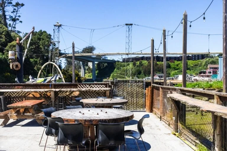 sea-pal-cove-restaurant-location-noyo-harbor-fort-bragg.jpg