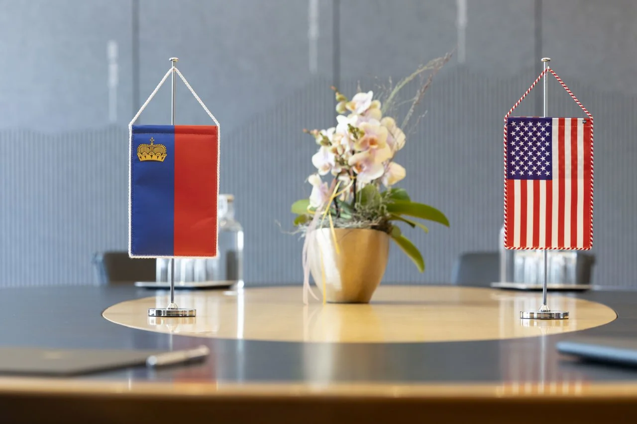 Flags.jpg
