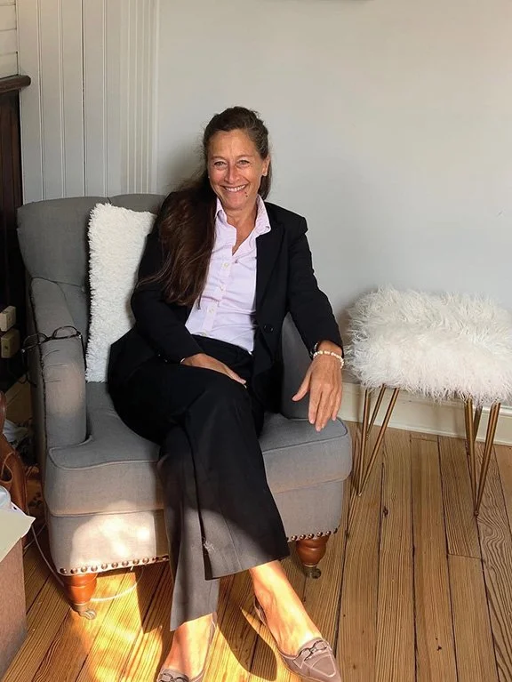 Lisa Shea, LCSW, RYT, RMT
