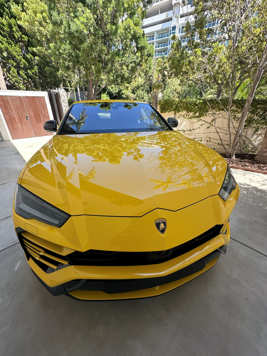 Lamborghini Urus Front Detail