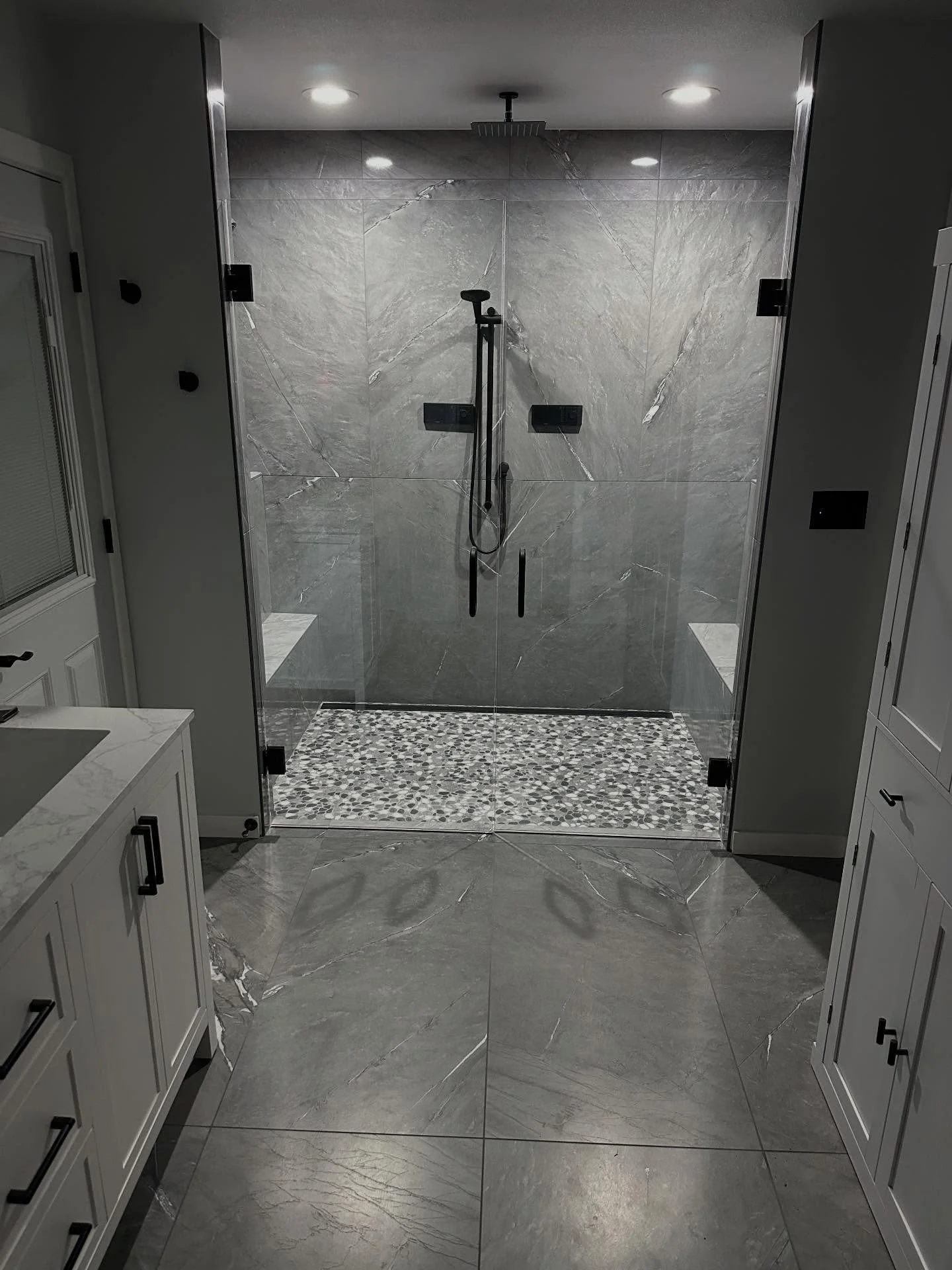 Wrapping up this gorgeous curbless master shower. This is one of my favorites this year!
##missionscontracting#tile#floors#shower#masterbath#construction#new#curblessshower#lineardrain#boise#boiseidaho#idaho#frameless#bathroomgoals#goals