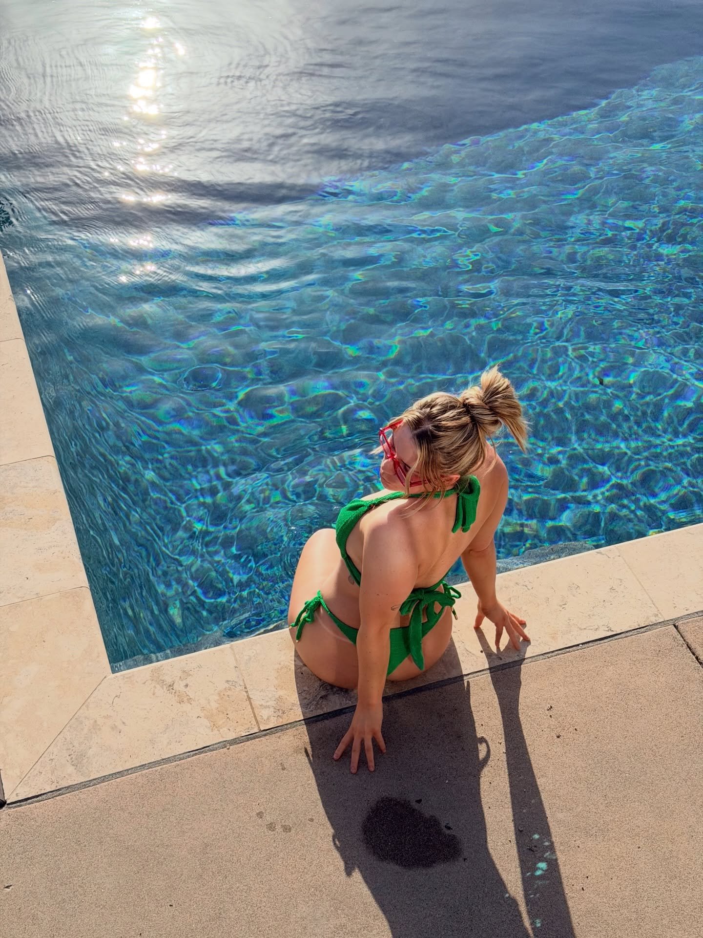 The summer vibes we are ALL dreaming of 😍😍

🔥🔥 @veronicanorth_music

OG 14 @glazedsunless 💚💚