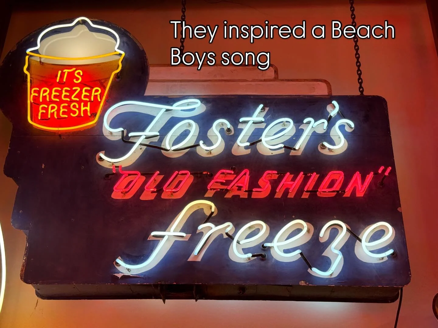 🍦George Foster opened California&rsquo;s first soft serve on La Brea Ave. in Inglewood in 1946 and it&rsquo;s  still open today. 

🍦Foster&rsquo;s soft serve became a sensation and he built a chain of @fostersfreeze fast food restaurants throughout