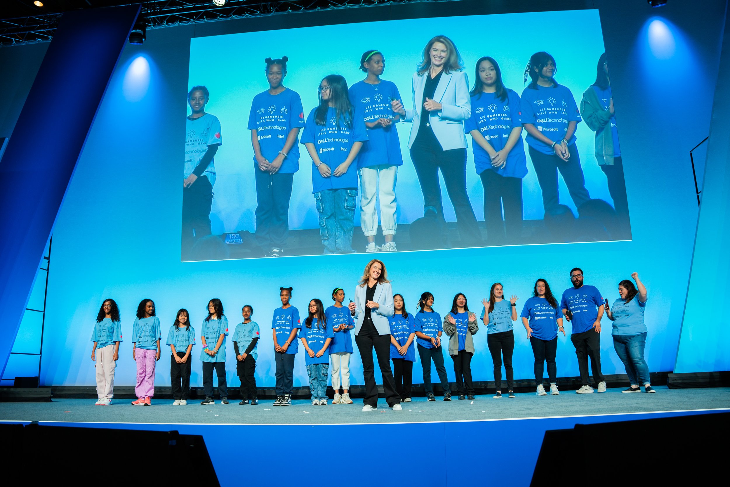 Dell Forum_DW-370.jpg