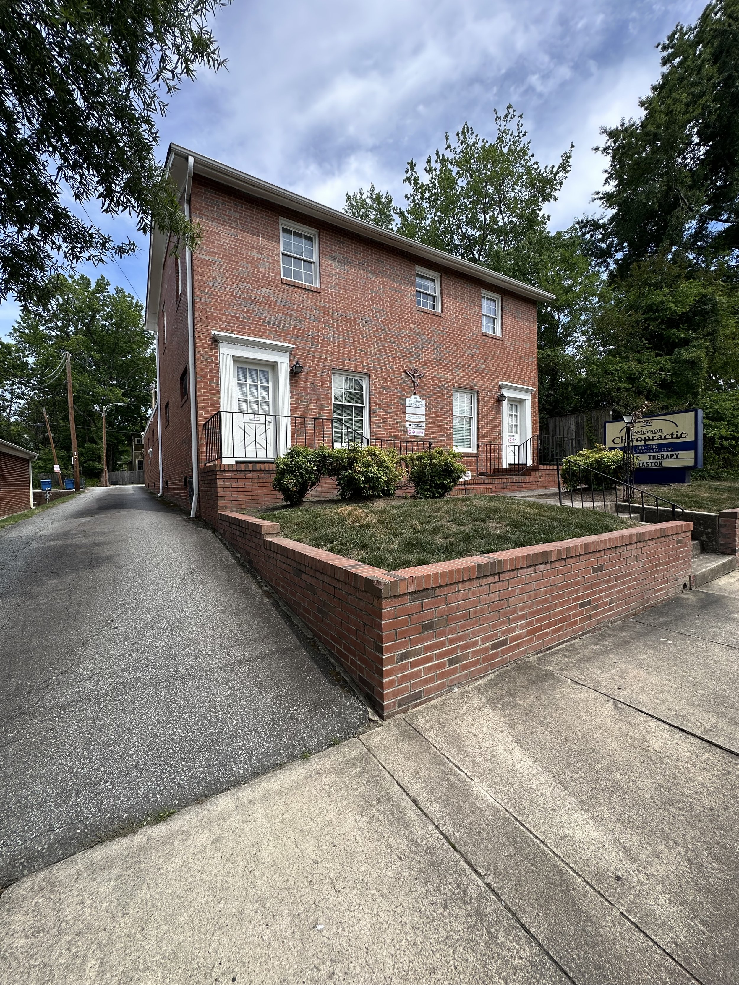 Exterior of Nichole Honeycutt Massage Therapy office located in Durham, NC
