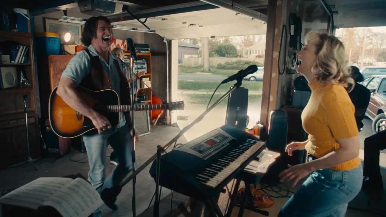 Song Sung Blue Hugh Jackman Kate Hudson Neil Diamond