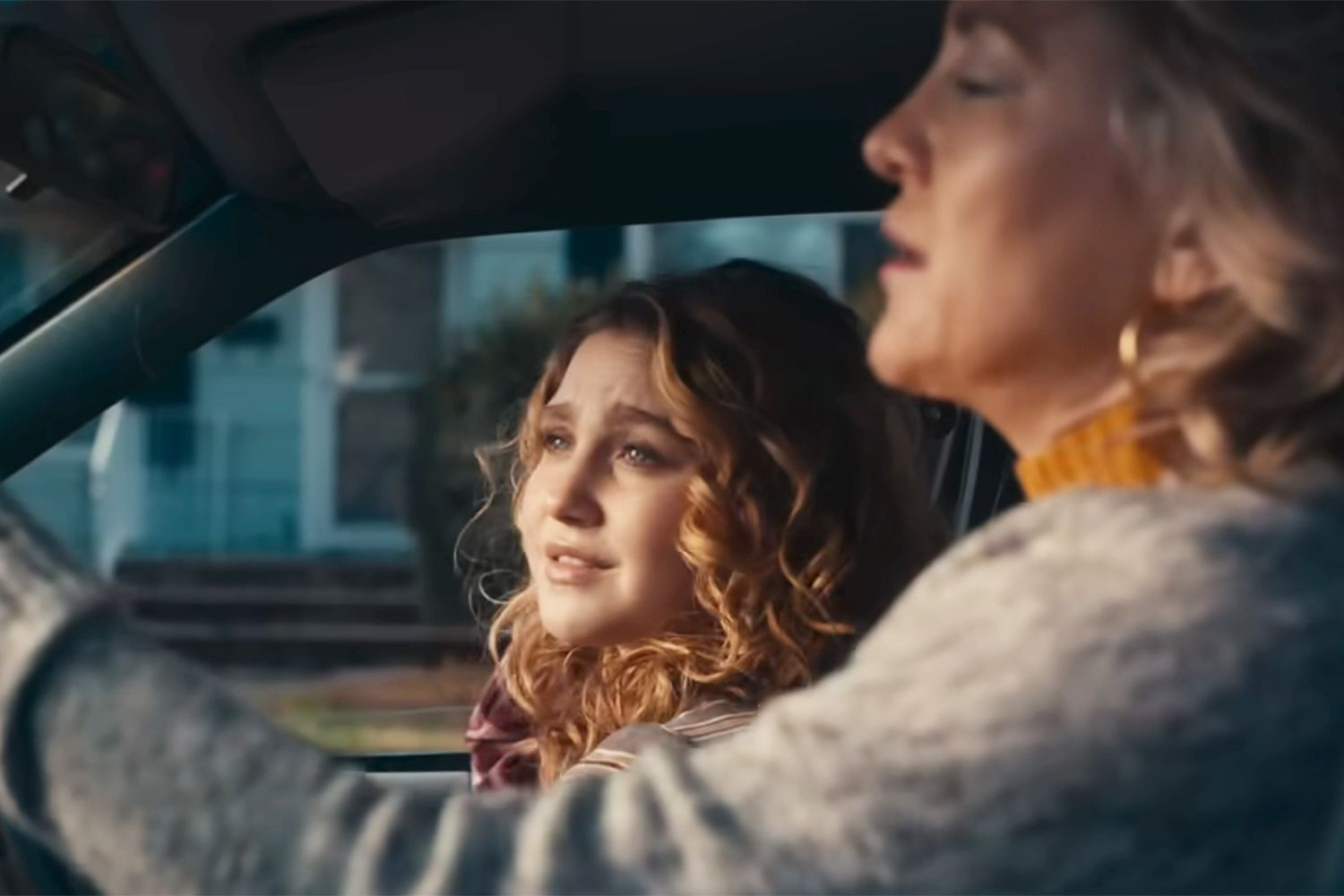 Song Sung Blue Hugh Jackman Kate Hudson Neil Diamond